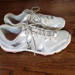 Ryka "Influence" Light Gray w/ Peach Womens Athletic Shoes Size 9 M